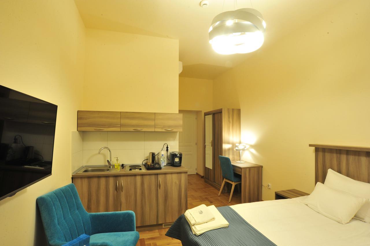 Kosmopolita Apartments Красков Екстериор снимка