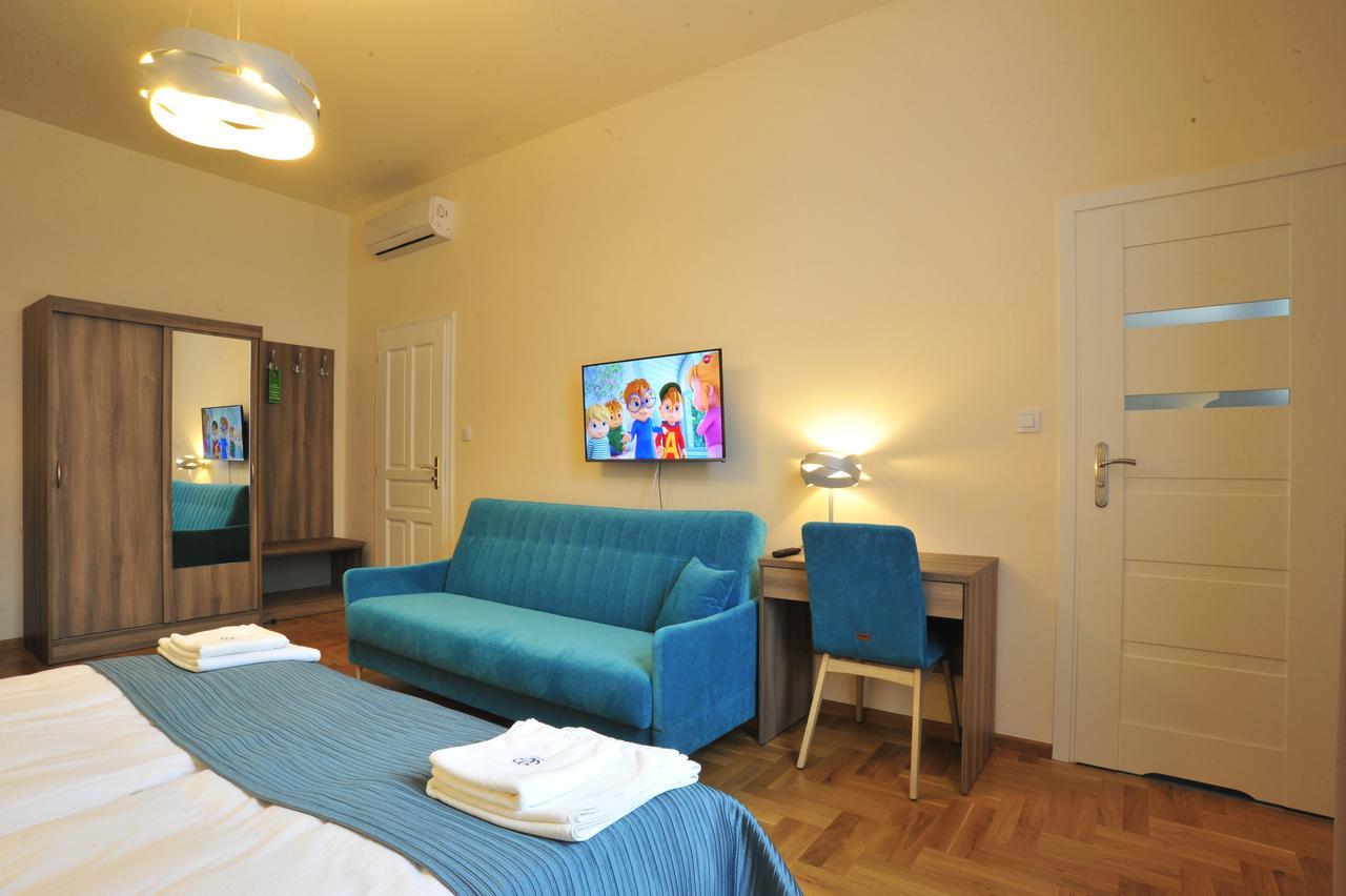 Kosmopolita Apartments Красков Екстериор снимка