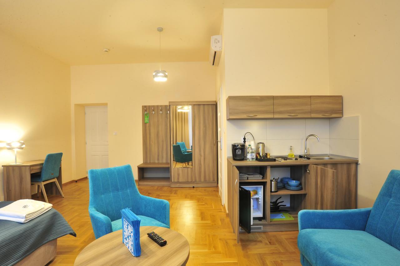 Kosmopolita Apartments Красков Екстериор снимка
