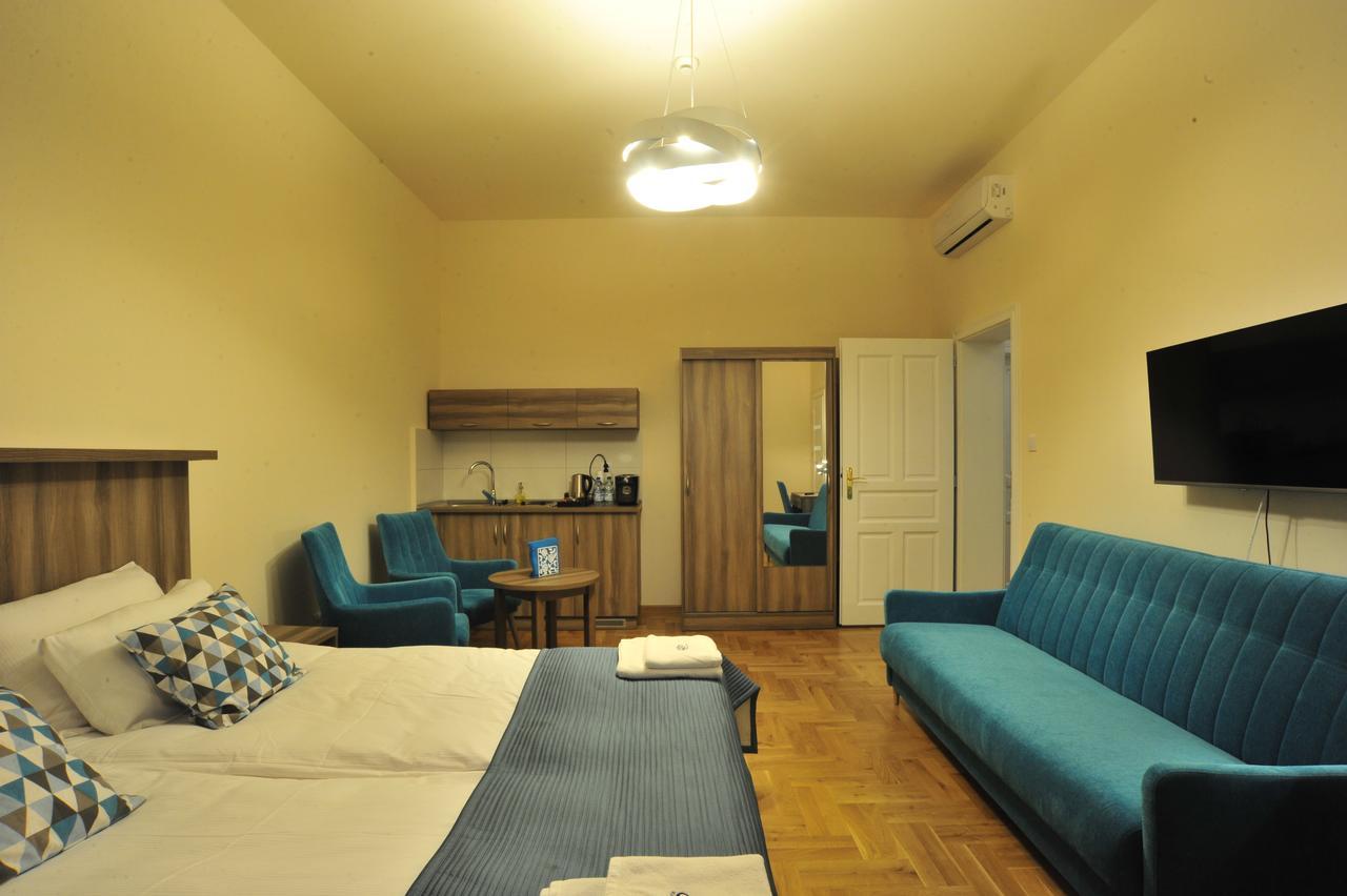 Kosmopolita Apartments Красков Екстериор снимка