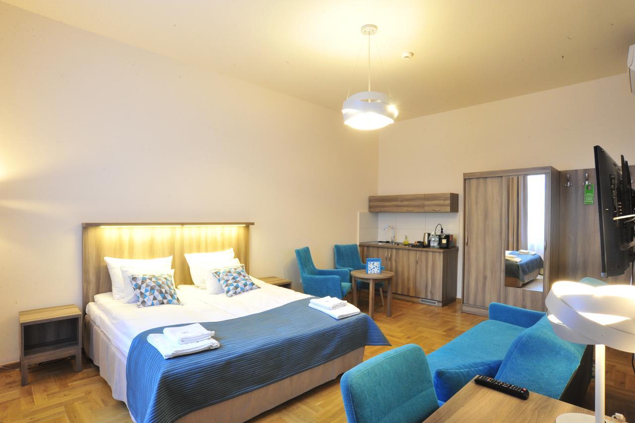 Kosmopolita Apartments Красков Екстериор снимка