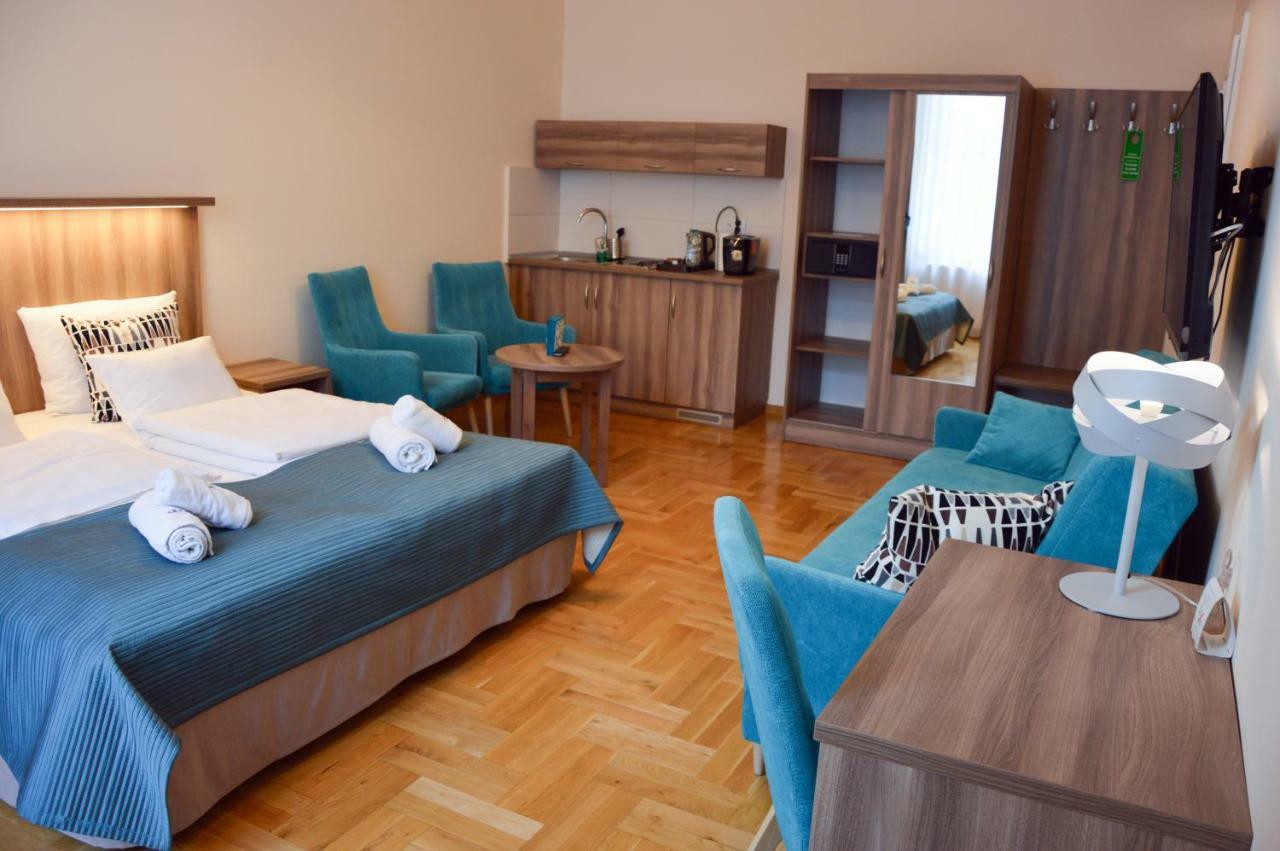 Kosmopolita Apartments Красков Екстериор снимка